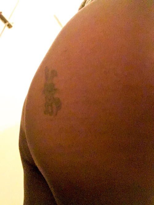 sarah-1971: This pussy is going to be waxed tonight so will be nice and smooth tomorrow  Big tits an