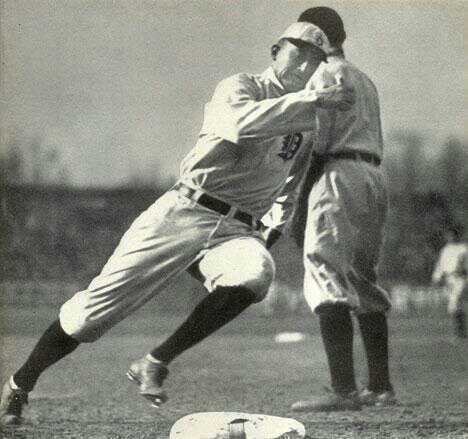 baseballhistoryandculture:  Ty Cobb rounding third and headed for home