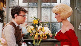 obscuruslupa:  qjunior:  get to know me | favorite movies [17/100]Little Shop of Horrors (1986)  Love Little Shop of Horrors!