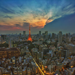 heartisbreaking:   	Sunset over Tokyo by