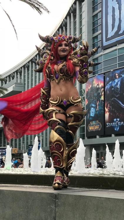 prettycelebsandcosplayers:  Jessica Nigri