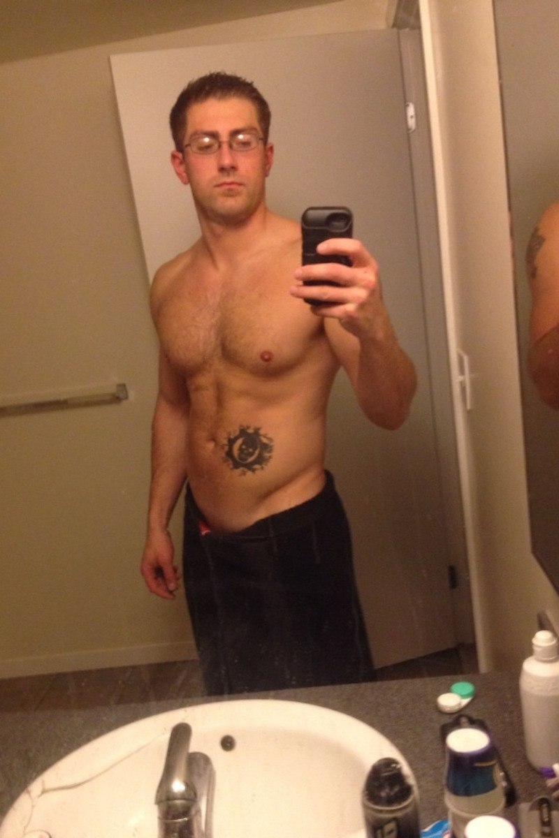 hotguyswithface:  Come check out my blog. Stay a while, drop you pants and take
