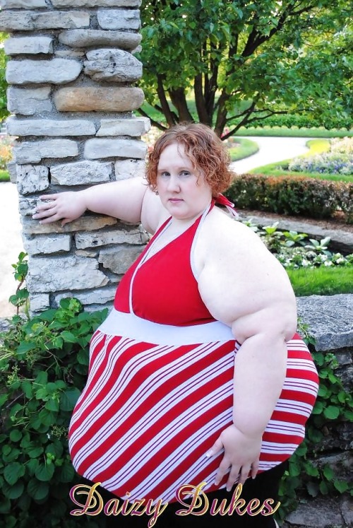 widessbbwladies:  Fuck a how bbw lady - CLICK HERE!   Build for comfort