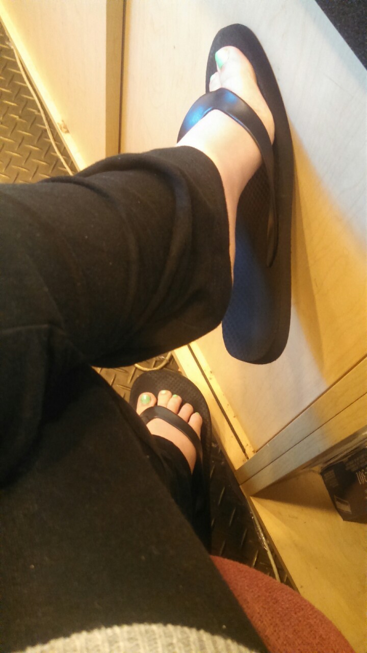 littleticklishlass:  Yoga pants and flip flops are the best. Super comfy at work