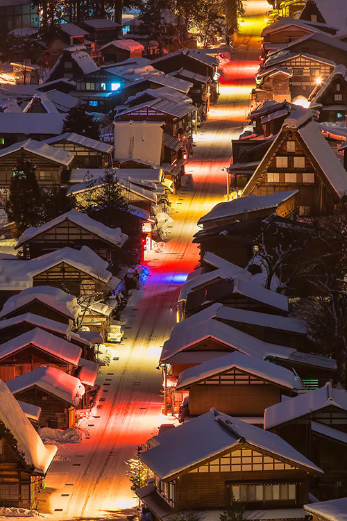 c1tylight5:  Street in Shirakawa-go | MIYAMOTO Y