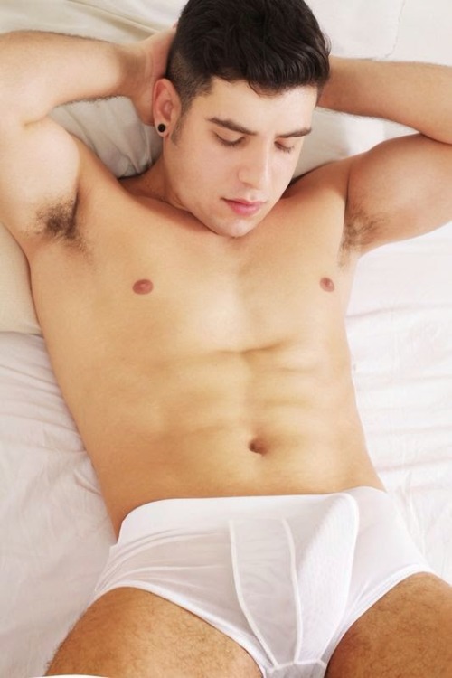 brazilmen:  brazilian escort Andre Simoesbrazilmen.tumblr.com