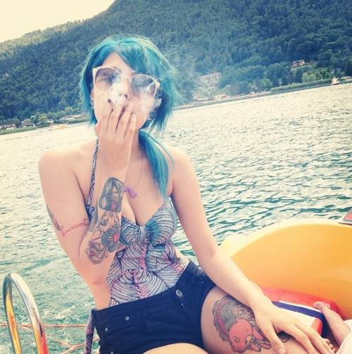 http://suicidebetties.tumblr.com/