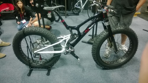 mooseknuckler: Phil Wood fatbike based n Santa Cruz V10. #internike #tbif