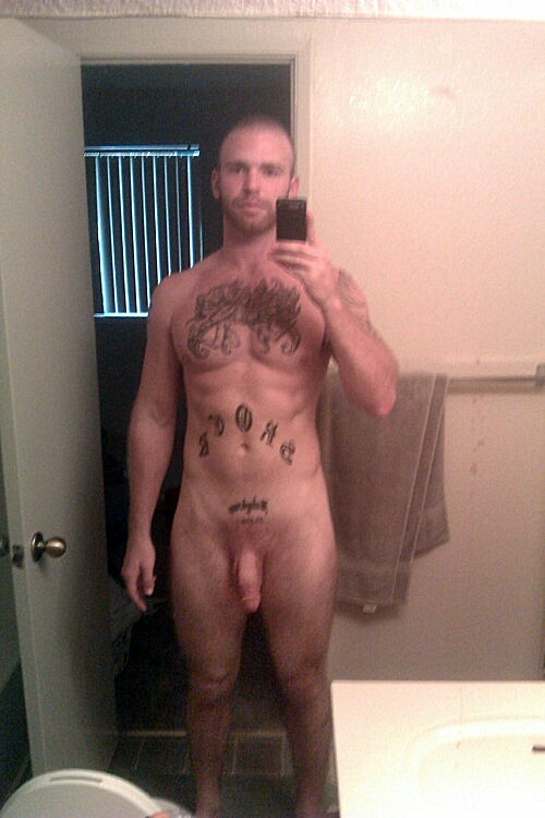 brainjock:  Kevin Thomas Srock  Look at this sexy white baby daddy….I wonder if this str8 thug was gettin or giving head in the joint?