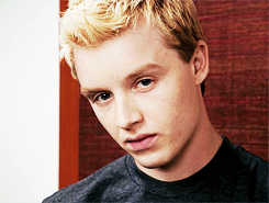 Sex mickmilkovich:   @noel_fisher I’m confused pictures