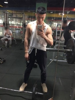 zlam333:  Fitness, show my prick
