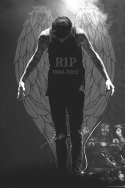 sws-band:  So it’s been 6 months since Mitch passed away.. I really miss him.. I’m sure he is going hard in heaven though. Stomp on Mitch. Stomp on. Your legacy will never die.  6 months :&rsquo;(