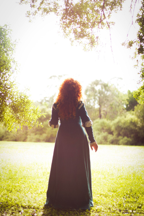 You know, some say that will-o&rsquo;-the-wisps can lead you to your fate Cosplayer: Girl By Day