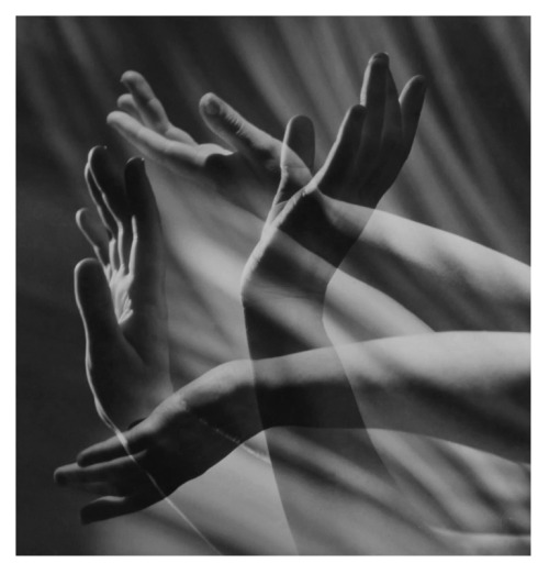 inneroptics:  Max Dupain - Hands of a Dancer