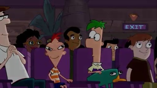  biebergasmic:  yo lets stop the drama instead lets laugh at this picture of phineas looking straight forward  