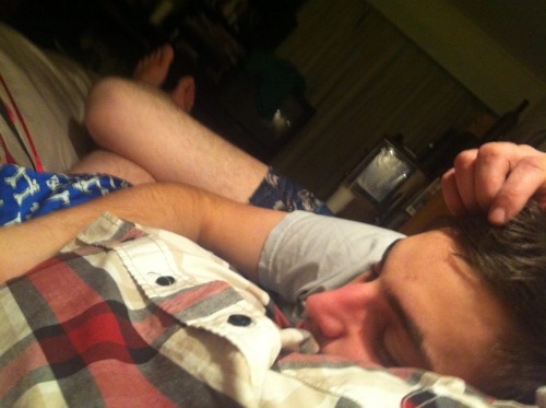 tfootielover:  this is beyond lovely sweet loving special intimate  he loves his man and his man loves him … very special when i see these xxoo <3<3   awwww =3 thanks Tommy, I just showed my man this comment and he thinks it’s really cute
