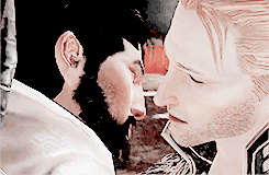 itsthighnoon:“I wish we could stay like this forever, love.”↳ Garrett Hawke x Anders  for actualande