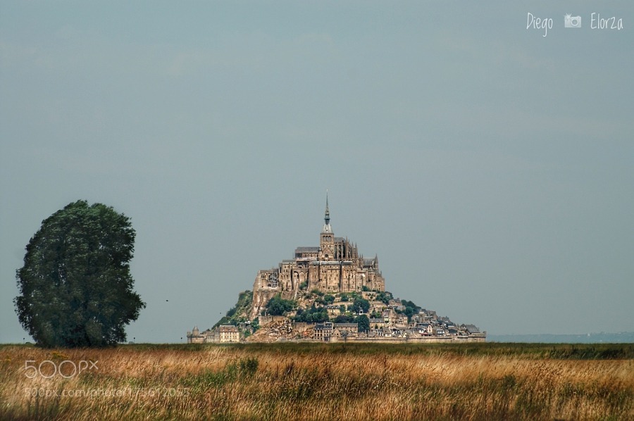socialfoto:  Mount Saint Michel. by DiegoElorza #SocialFoto 