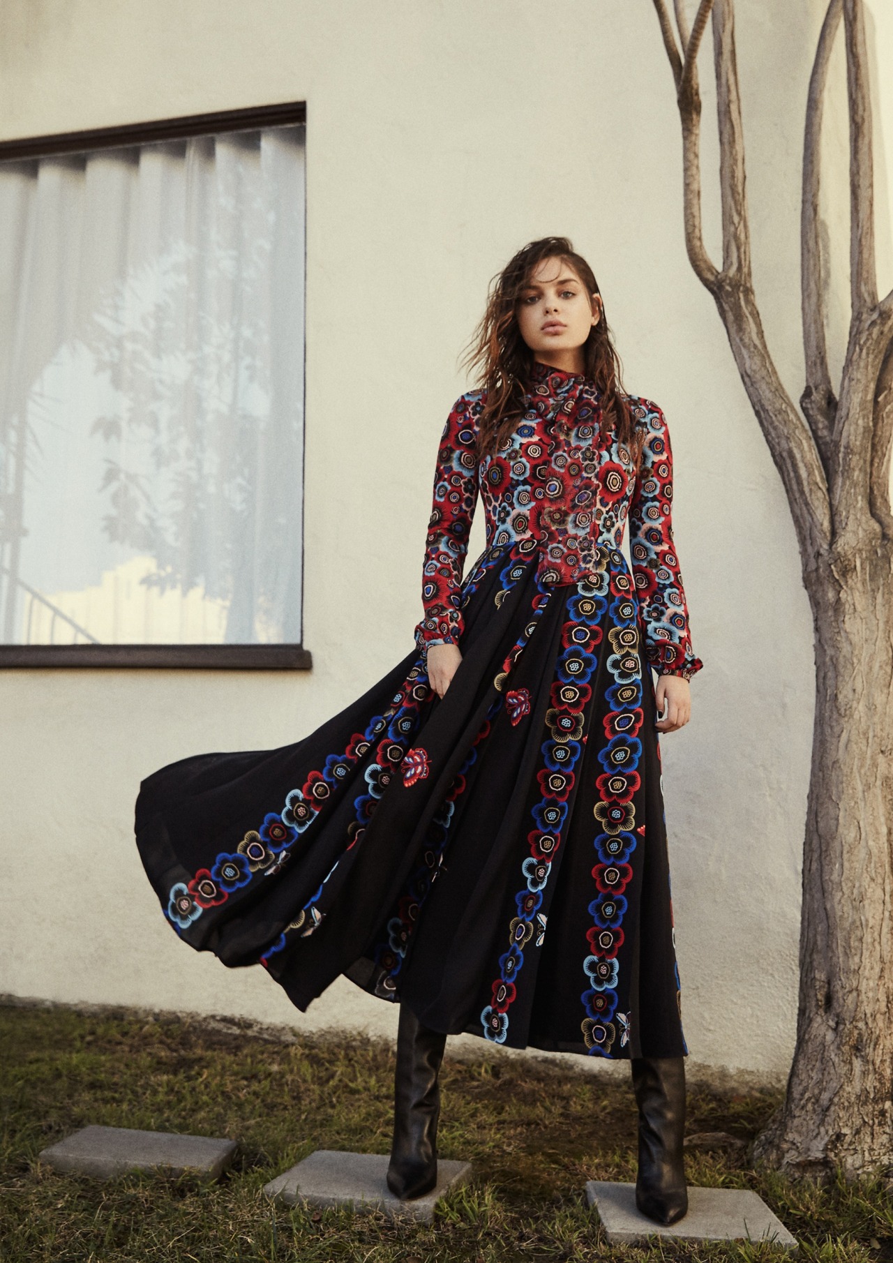 celebrity-photoshoots:  wonderland magazine december 2015