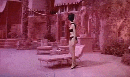 Shirley Maclaine In: