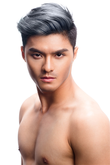 menofvietnam:  Lam Vinh HaiDancer/modelTop 2 photos by Kha Dang