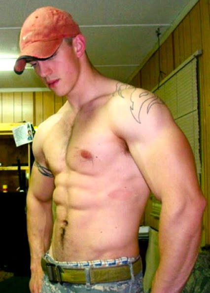 smalltopbig:  He looked quite different from how he appeared when he was at the club.