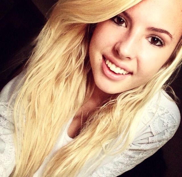 girlslookingforgirls:  Hiya I’m Rosanna, 17 years old.  I’m looking for a friend
