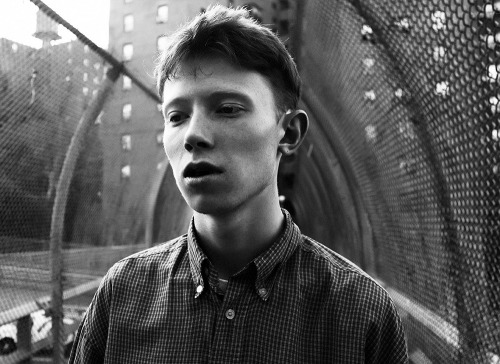 passion-fruit-and-holy-bread:King Krule aka Archy Marshall photographed by Soraya ZamanIf you never listened to it, make sure to check out the music he makes cause it’s too fucking good
