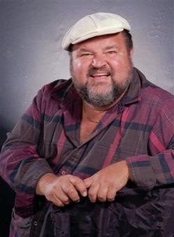 Dom DeLuise was such a sexy man!!
