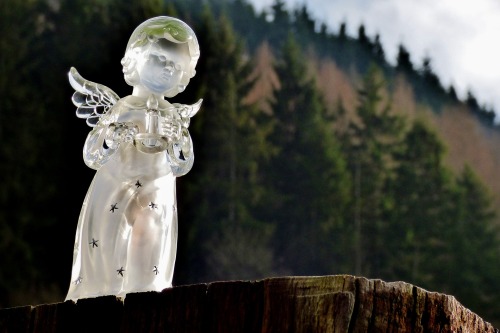 Glass angel figurine. Photograph by Yvonne Huijbens; YvonneH/PixabayView more Angel Sightings here: 