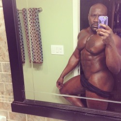 darkchocolatemen:  Gimme that daddy dick…http://darkchocolatemen.tumblr.com/  Marry me