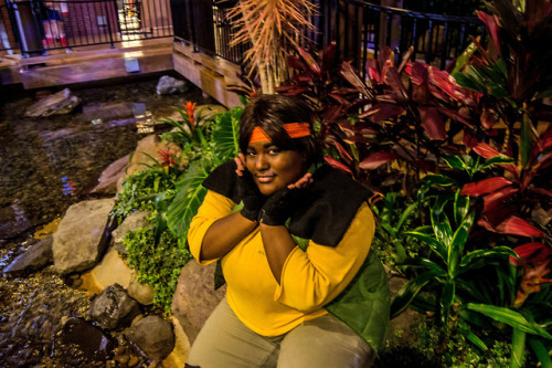 goshikiyun:Just a Paladin that wants to go back Home <3 Photographer: @whitepeachpidgeCon: Katsuc