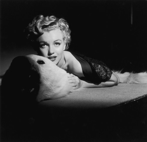 Porn Pics ruineshumaines: Marilyn Monroe at the Ambassador