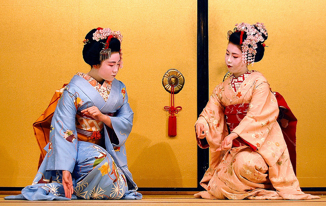 geisha-kai:  Maiko Mamechika and Chisako dancing at the Gion Corner in April 2010