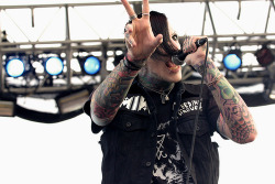 rockmusicismy-everything:  Chris Motionless en We Heart It. http://weheartit.com/entry/58021431/via/Sterling0509