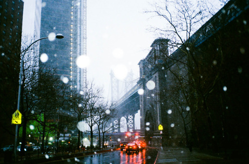 manhattan bridge