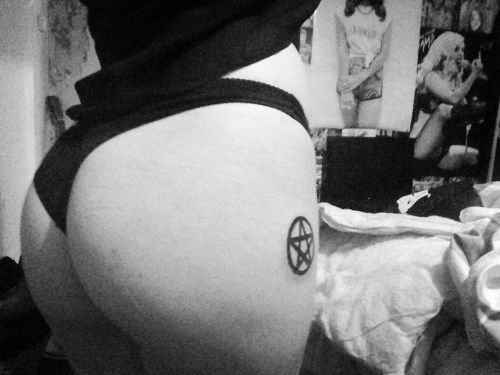 tattooedmafia:  http://azzurrino.tumblr.com/