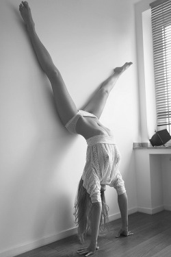 girlsdoingyoga:  .