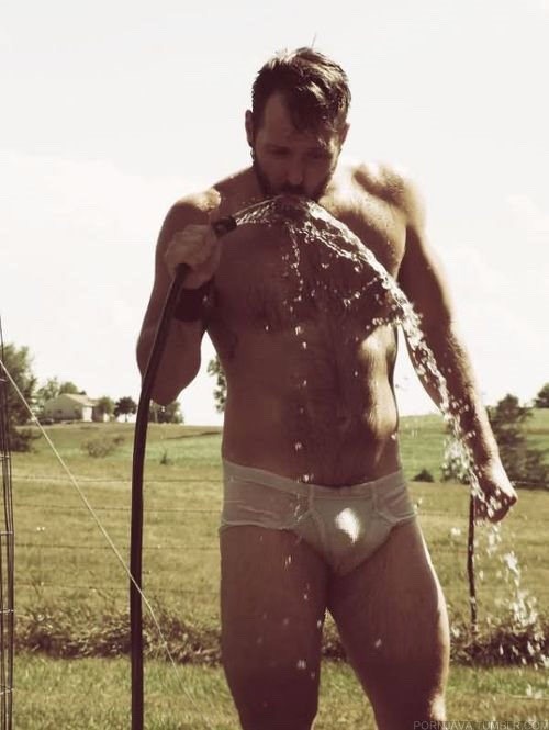 underwunder:  Follow me @underwunderOver 36k followers and 75k posts