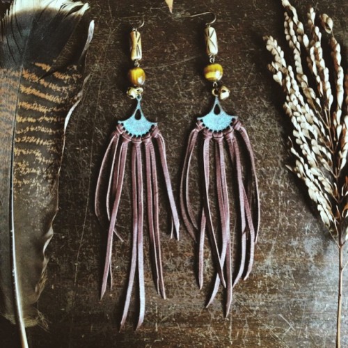 ❤️ these Handmade Gypsy Fringe Earrings by @lauramazurek | etsy.me/1ys051O #etsy #etsyseller 