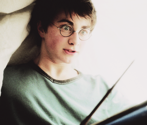 knockturnallley:  Lumos Maxima... 