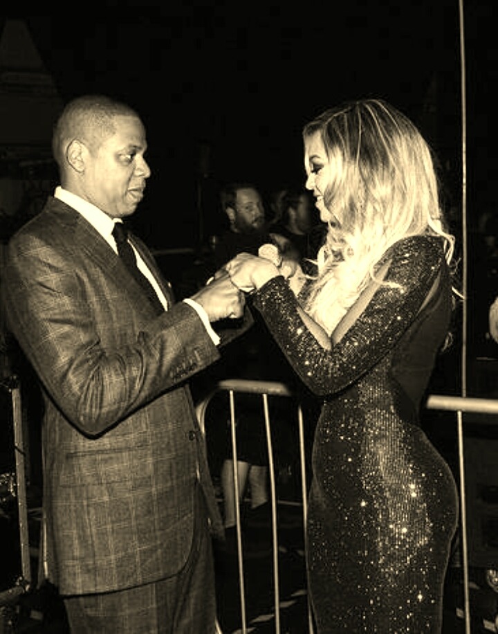 yivialo:  iwantmoreinspiration:  Look at these two in love, supportive, I don’t