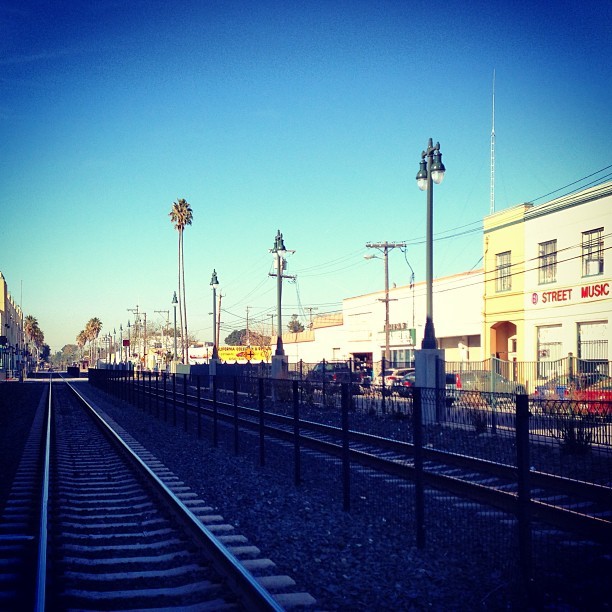 No snow where I am … Just blue sky. (at Downtown San Mateo)