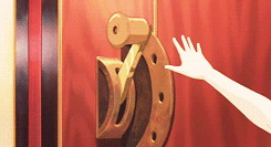 kikisdeliveryservices:  Faceless bodies → Spirited Away       