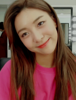 cengxiao:pretty pretty luna ♡