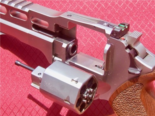 gunrunnerhell: Chiappa Rhino 60DSCurrently the longest barreled revolver in the Rhino lineup, the 60