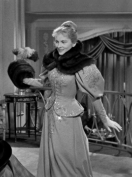 Joan Fontaine In LETTER FROM AN UNKNOWN WOMAN (1948) Costume Design By Travis Banton 