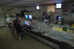 brookhavenlab:  Even though this looks like 1973, it’s actually the current day control room for our Tandem Van de Graaff facility, which generates the ions needed for collisions in our atom smasher. In fact, the photo was taken yesterday. Though