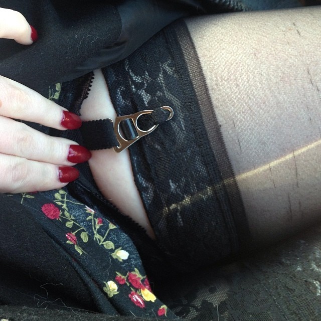 thrintagecats:  Battle ready. Military grade weapon holster. 🔫💪🙋🚺💄💖