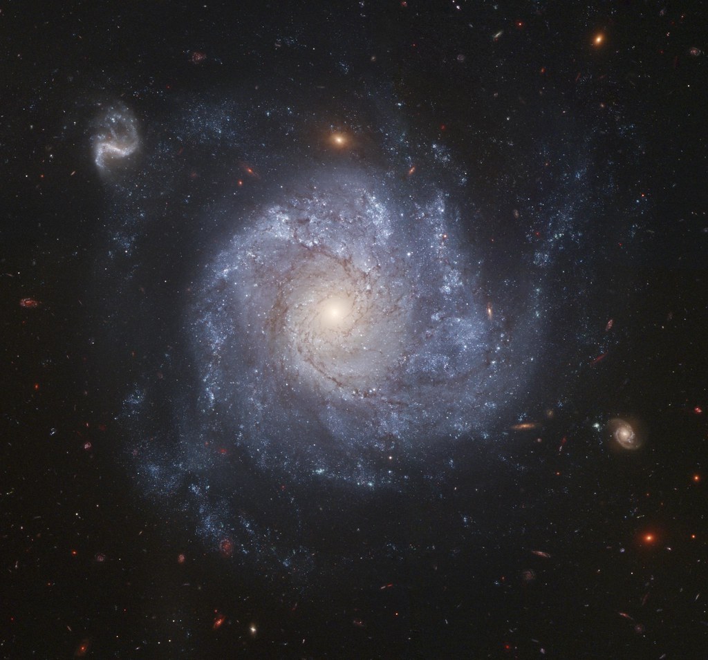 Pinwheel-Shaped Galaxy NGC 1309 by NASA Hubble